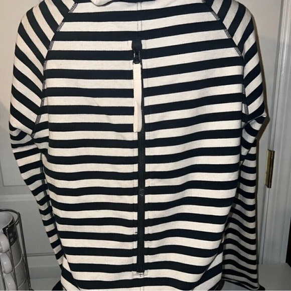 Lululemon Rollin' With My Omies Hoodie Size 6 ❤️ - Picture 5 of 10